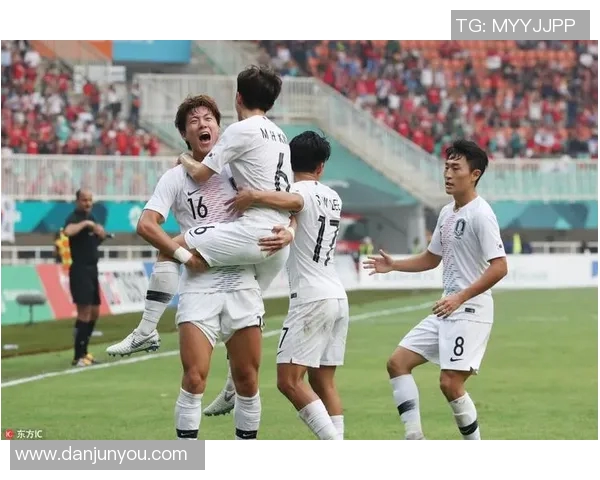 日本与韩国男足精彩对决直播全程回顾与分析