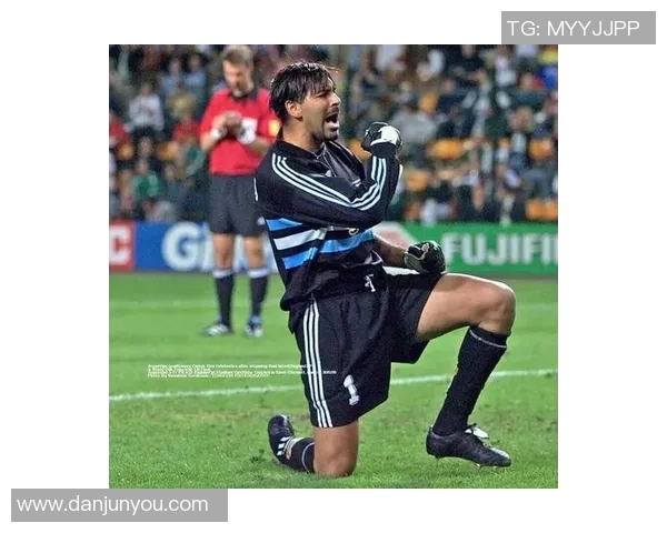 拉努斯与奥林匹奥的精彩对决揭示足球战术与团队合作的魅力