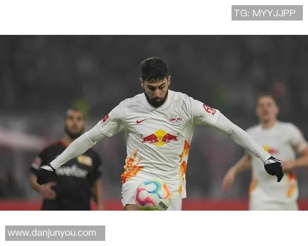 格瓦迪奥尔：年轻天才后卫如何在足球世界中崭露头角与未来展望