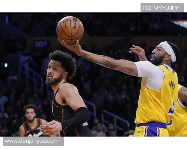 湖人对阵活塞精彩回放全程回顾与赛后分析尽在此处 湖人对阵活塞精彩回放全程回顾与赛后分析尽在此处