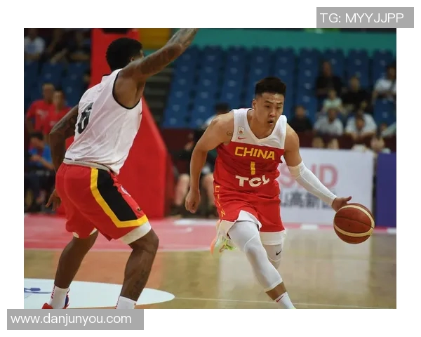 赵睿带领中国男篮奋勇争先展现青春风采与拼搏精神的精彩瞬间 赵睿带领中国男篮奋勇争先展现青春风采与拼搏精神的精彩瞬间