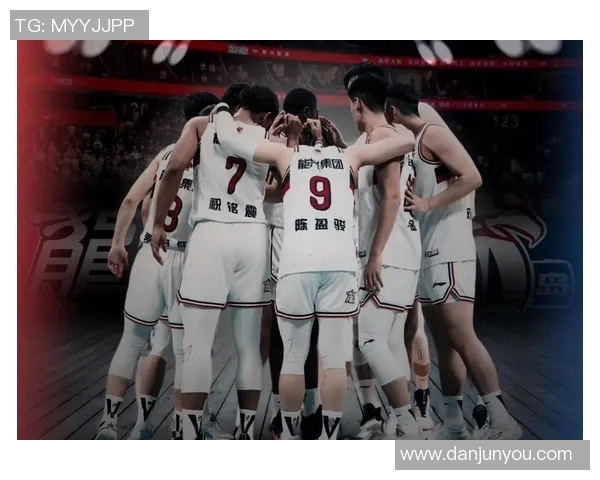 上海队与四川队在CBA赛场的激烈对决引发球迷热议与期待 上海队与四川队在CBA赛场的激烈对决引发球迷热议与期待